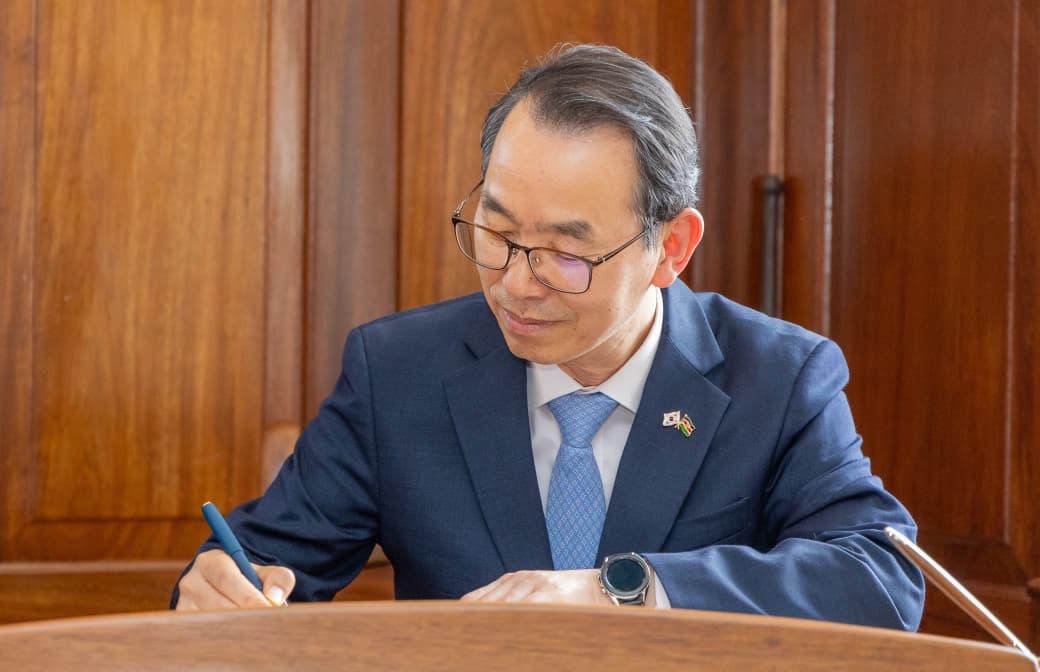 H.E. Kang Hyung-Shik, the Ambassador of the Republic of Korea