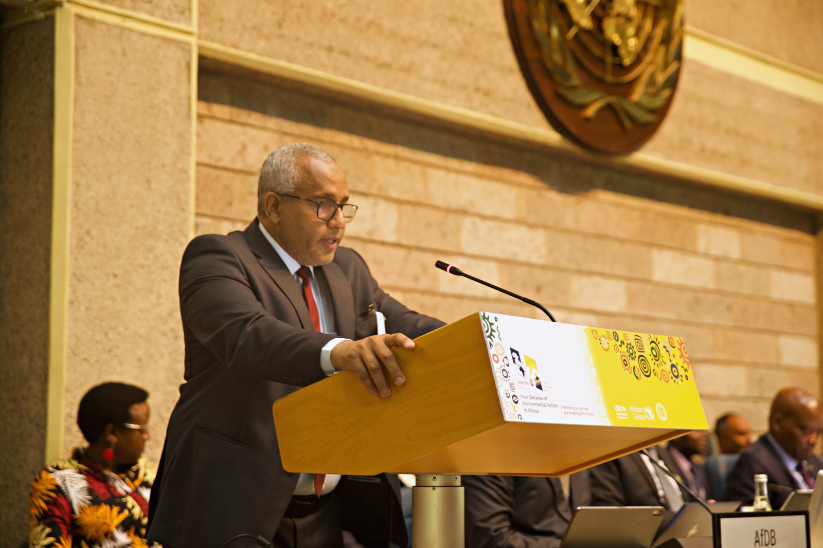 Minister of Environment of the State of Libya and president of the African Ministers' Council of Environment (AMCEN) Dr. Ibrahim Al-Arabi Munir, addressing the session