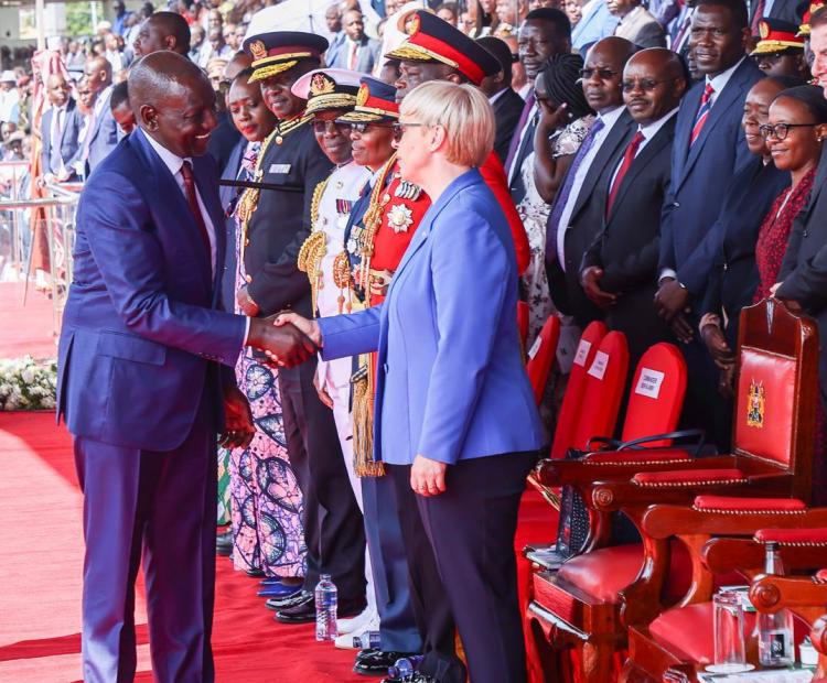 President Ruto welcome President Musar to the 62 Madaraka Day celebration in Homa Bay County
